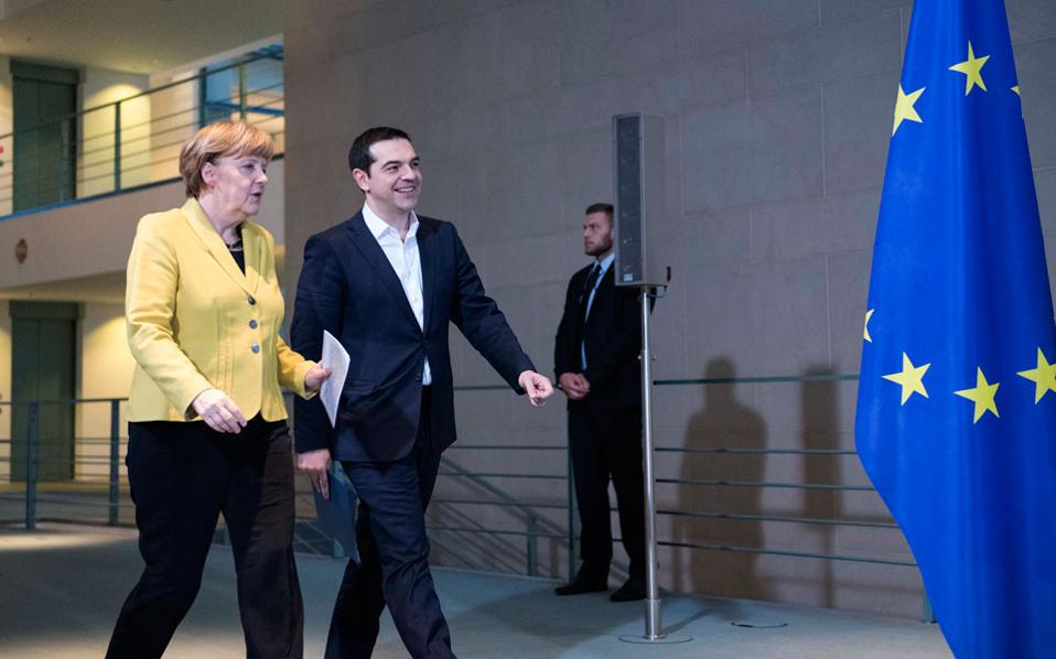 Ο Ελληνας πρωθυπουργός Αλ. Τσίπρας αναμένεται να έχει συνάντηση με τη Γερμανίδα καγκελάριο Αγκελα Μέρκελ στο περιθώριο της Συνόδου Κορυφής της Ευρωπαϊκής Ενωσης, στις Βρυξέλλες.