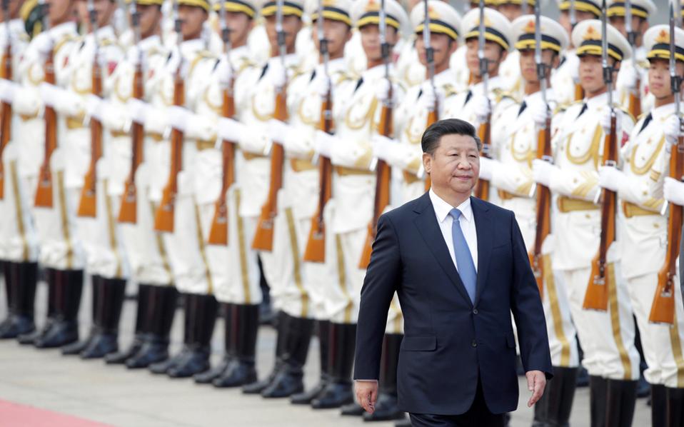 Ο Κινέζος πρόεδρος Σι Τζινπίνγκ βρίσκεται αυτές τις ημέρες στο Περού, όπου θα πάρει μέρος στην ετήσια σύνοδο των χωρών της Οικονομικής Συνεργασίας Ασίας - Ειρηνικού (Apec) και αναμένεται να προωθήσει την ευρύτερη Ζώνη Ελεύθερου Εμπορίου Ασίας - Ειρηνικού.