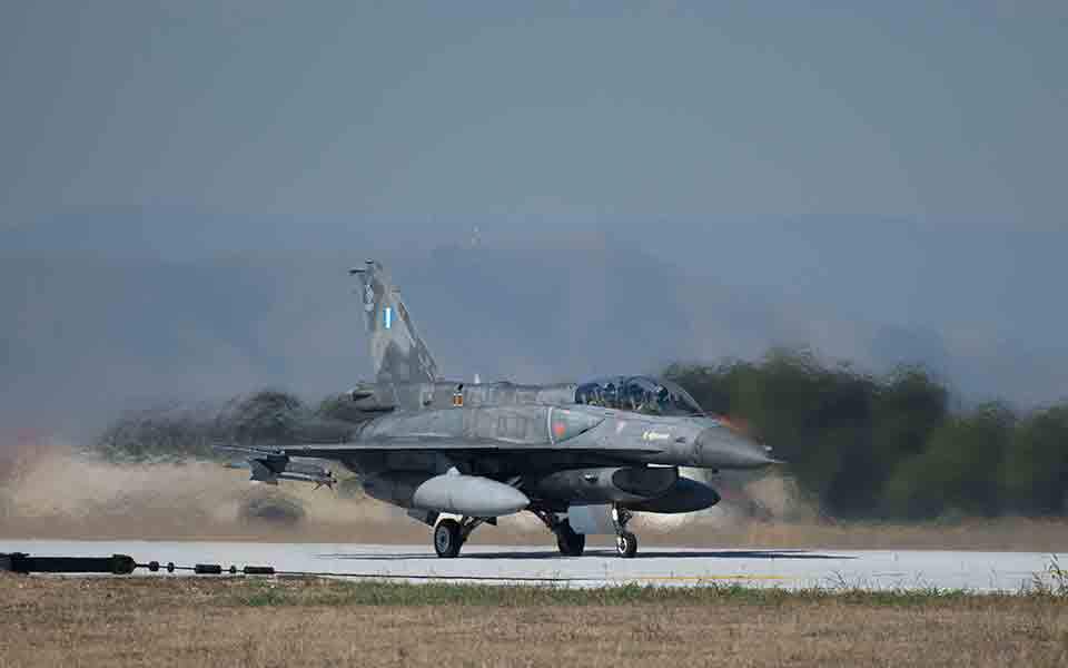 f16--3