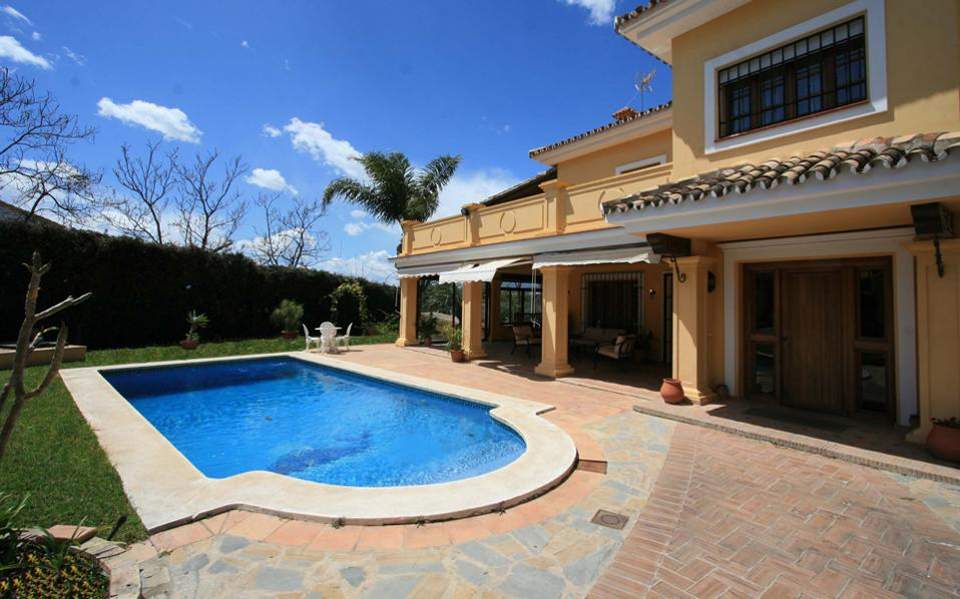 01s10villa-thumb-large