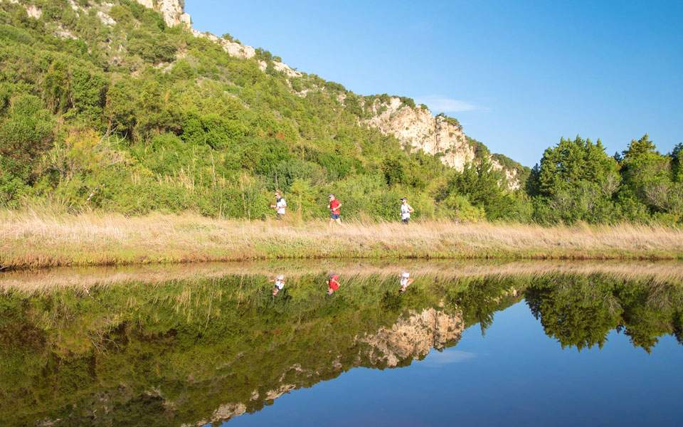 1_running-navarino-challenge_by-elias-lefas