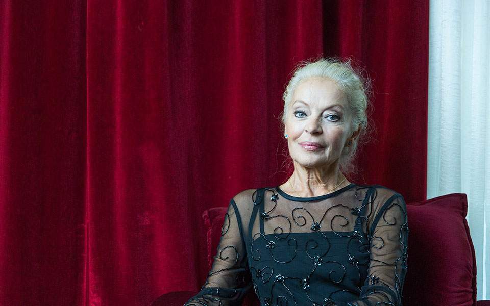 Μαρία Αλιφέρη «Δεν θα γύριζα στο παρελθόν ούτε με σφαίρες!» Ανθρωποι