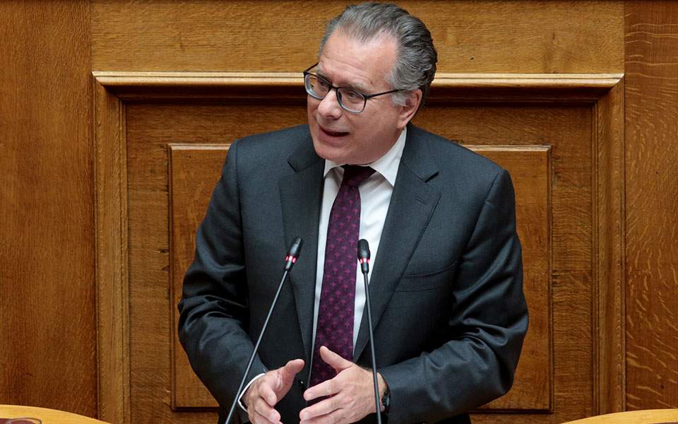 Οι γιατροί έχουν πρόβλημα να βγαίνουν