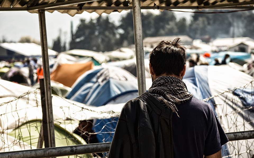 Επίταξη ακινήτων και εκτάσεων για το μεταναστευτικό - Πού θα γίνουν τα κλειστά κέντρα