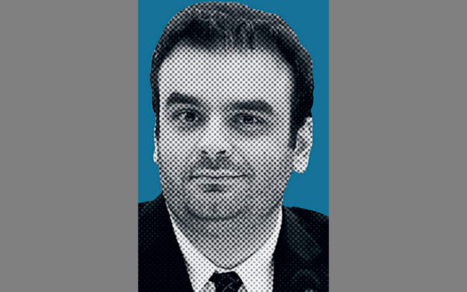 Κυριάκος Πιερρακάκης: Πενταψήφια