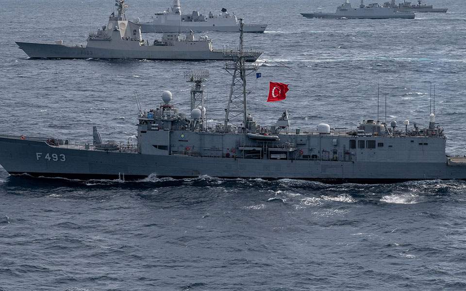 Στον κορωνοϊό οφείλεται η «ύφεση» στα ελληνοτουρκικά