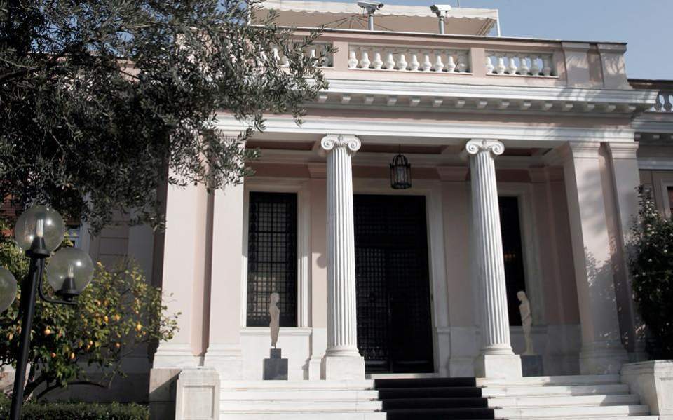 Τι απαντούν κυβερνητικές πηγές στην κριτική ΣΥΡΙΖΑ για την απόσυρση της τηλεκατάρτισης