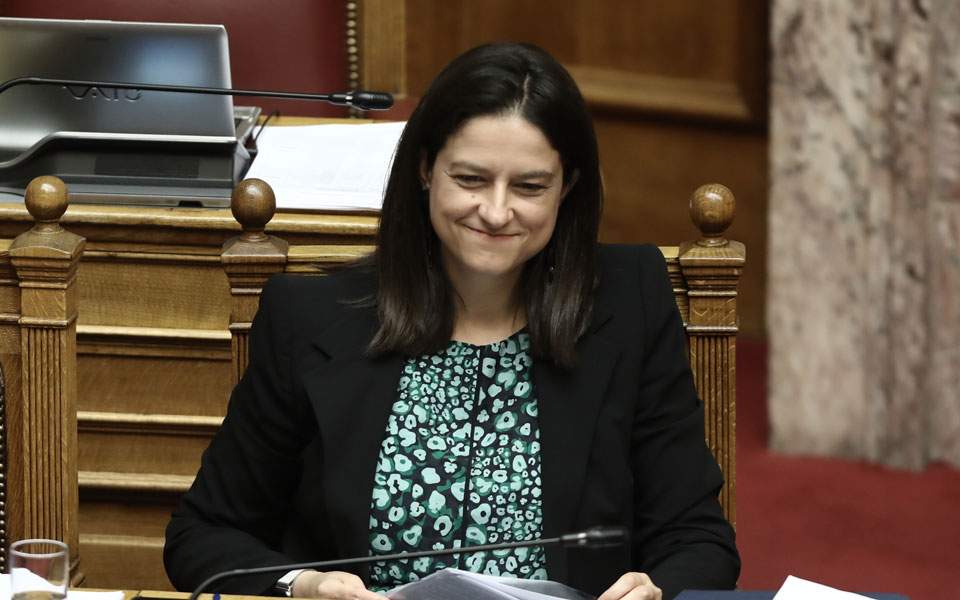 Το μήνυμα της Ν. Κεραμέως προς τους υποψηφίους των Πανελλαδικών