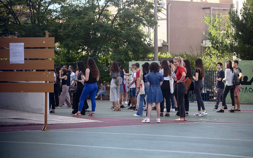 «Καλή επιτυχία» σε κάθε μαθήτρια και μαθητή για τις Πανελλαδικές από τον Αλ. Τσίπρα