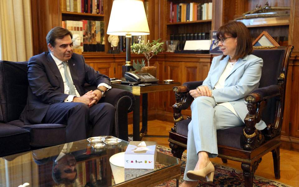 Θέματα ευρωπαϊκής οικονομίας στο τετ α τετ ΠτΔ - Μ. Σχοινά
