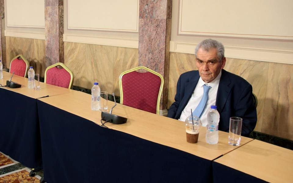 Στον Αρειο Πάγο παραδόθηκε το υλικό για την παραπομπή Παπαγγελόπουλου