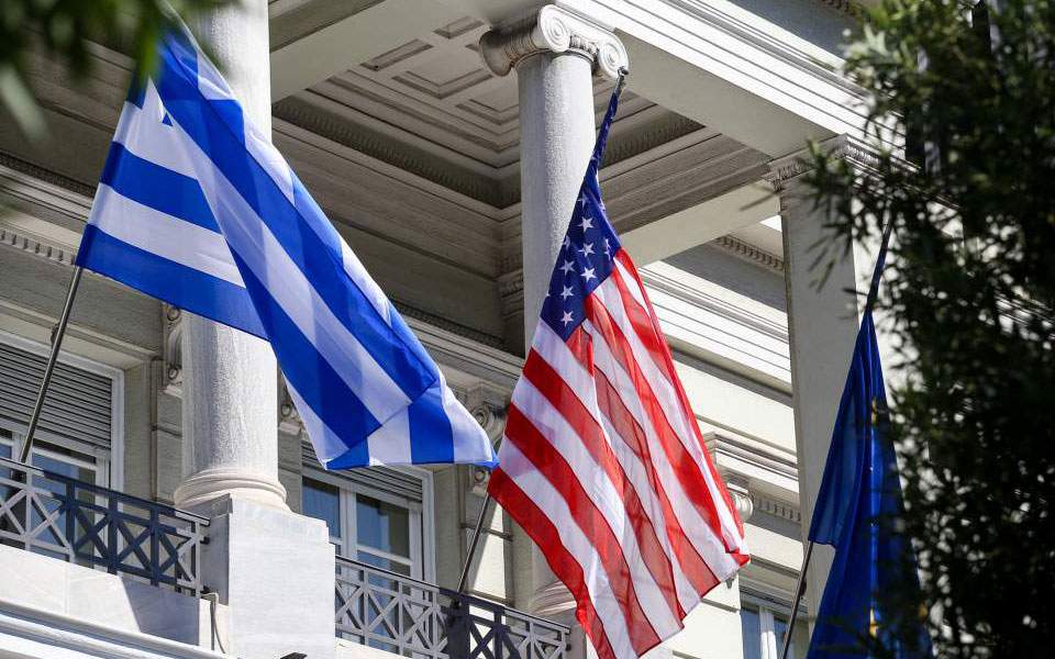 Στρατηγικός Διάλογος Ελλάδας - ΗΠΑ: Τηλεδιάσκεψη για εμπόριο και επενδύσεις